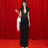 Women Dresses Stand Out in the Crowd: Women's Dresses That Exude Confidence and Poise