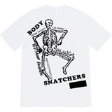 Mens T-shirts 23SS BODY SNATCHERS TEE Big Skull Foul Words Short Sleeve Crew Neck T-Shirt