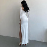 Women Dresses Make an Entrance with These Eye-Catching Women's Dresses