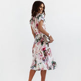 Women Dresses Flirty and Feminine: Women's Leisure Dress with Charming Floral Print