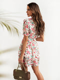 Women Dresses Flirty and Feminine: Women's Leisure Dress with Charming Floral Print