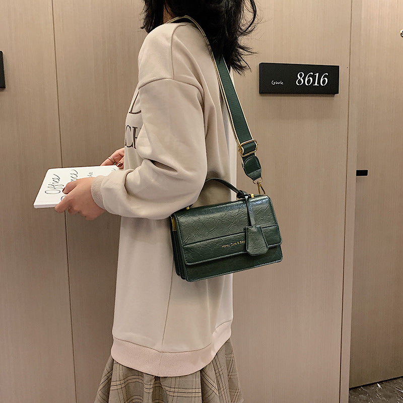 Women's Simple Retro Small Square Messenger Bag