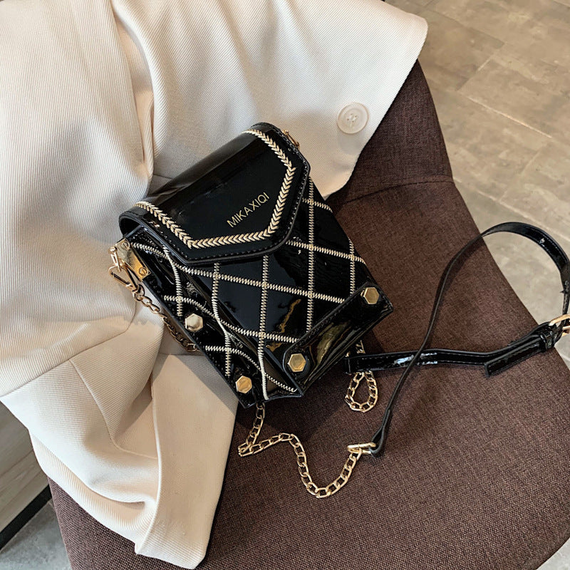 One-Shoulder Crossbody Fashion Chain Bag