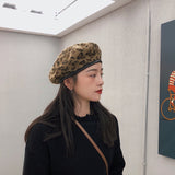 Beret Hat Vintage Leopard Print Beret Autumn and Winter Women Painter Cap